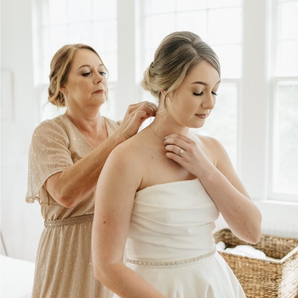 Wedding Dress - One of a Kind - Picture 3 of 5